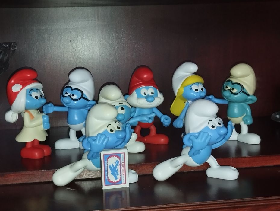 Игрушки Смурфики