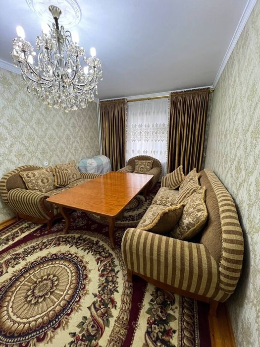 Диван и кресло..