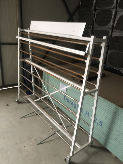 Panou semnalizare si expozor, raft musama, fata de masa