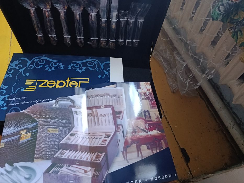 Продам столовые приборы