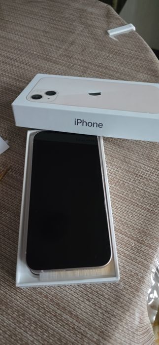 Телефон Iphone 13