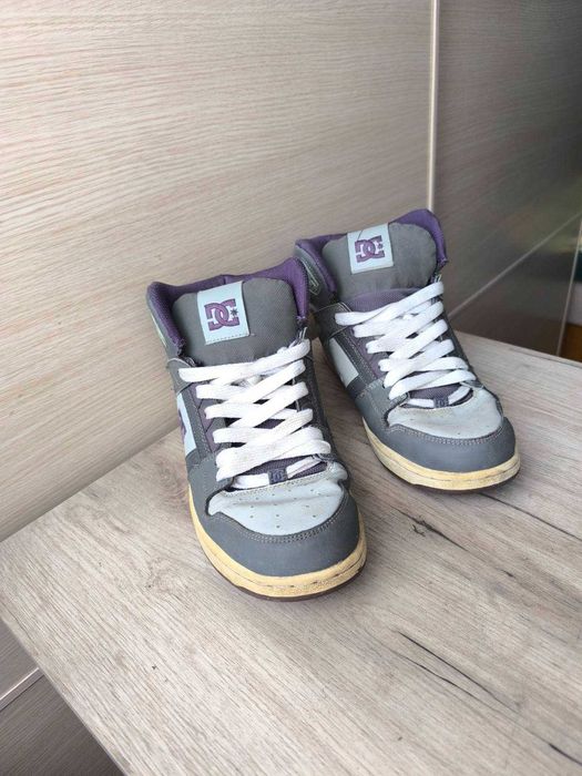 DC обувки - Skateboard shoes