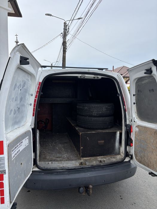 volkswagen caddy maxi