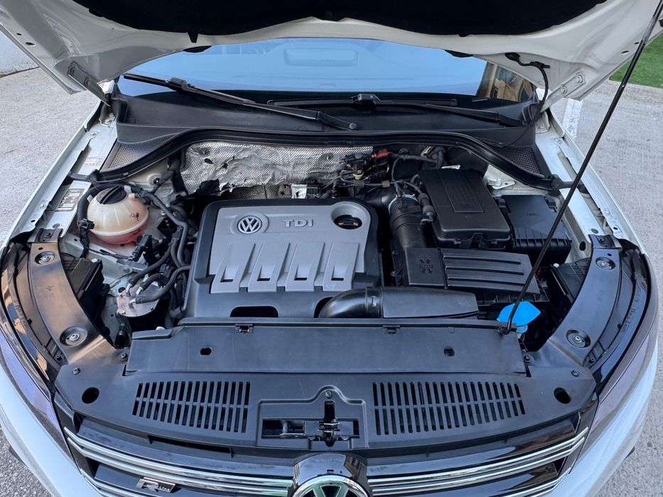 Volkswagen Tiguan 2.0 TDI 144 CP  4Motion R-Line – Automat