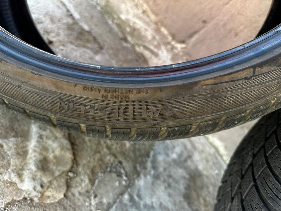 Vand anvelope de iarna 245/35 R21