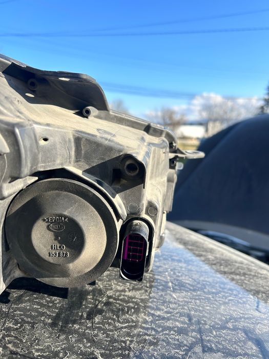 Ляв фар за голф 6 2010година