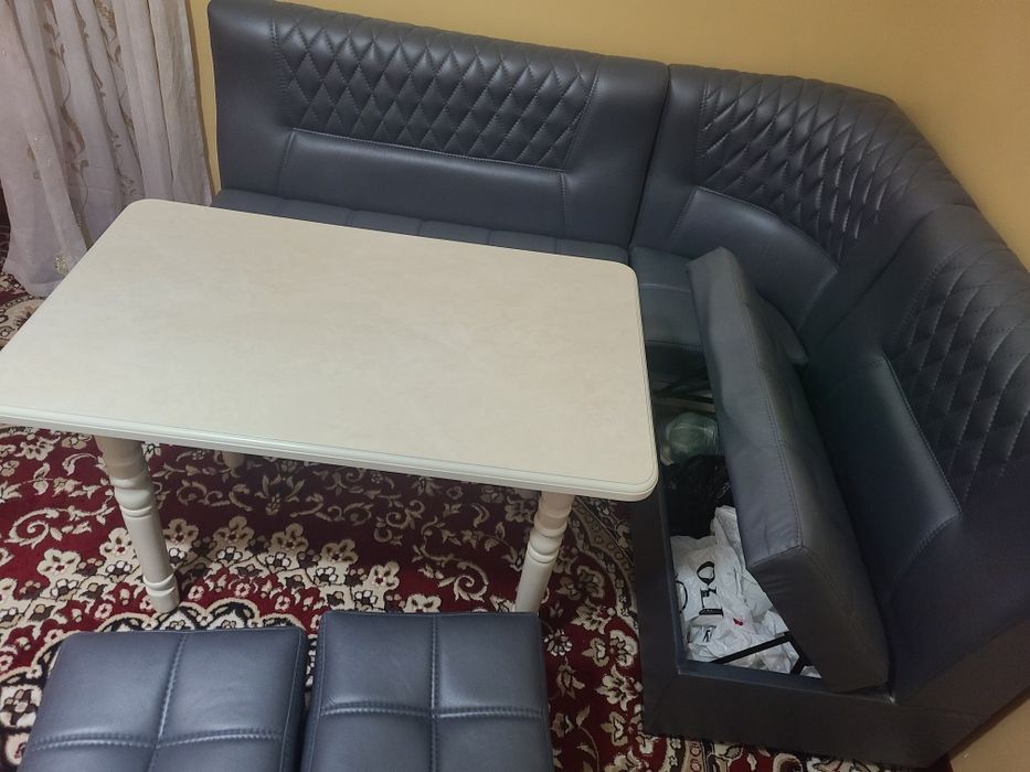 Кухонный мебель (уголок)