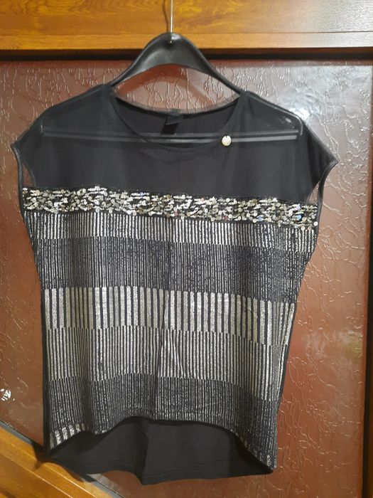 Блузи и поли размер S + гащеризон и блуза Lucy S