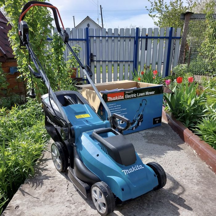 Электрическая газонокосилка Makita 3320 Japan