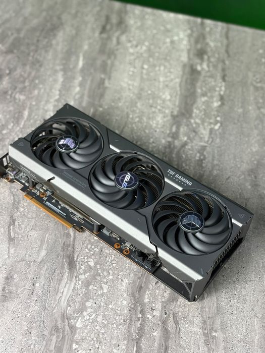 Видеокарта ASUS TUF RX 7800 XT