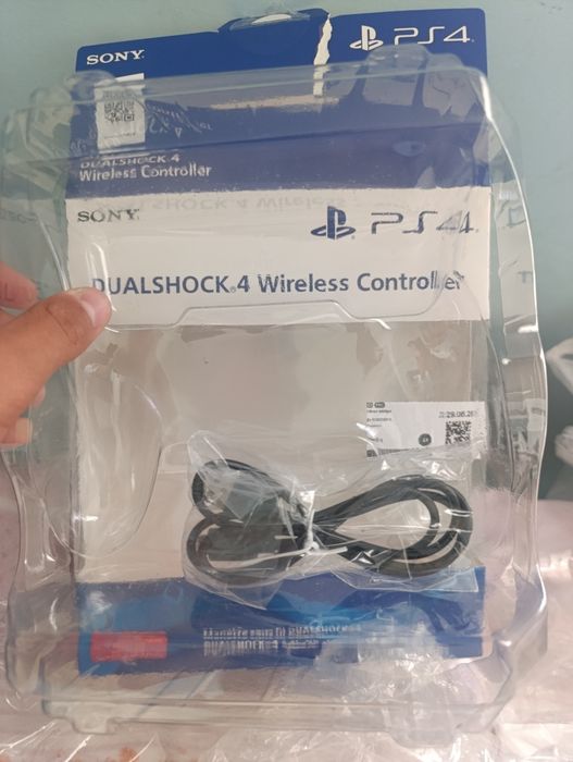 Ps4 slim  umuman aybi yoq idealni