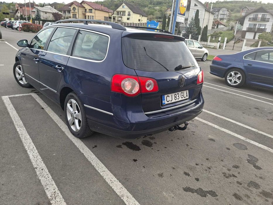 Vand passat b6 an 2007,1.9 tdi 105 cp,322000 km,pret 7000 lei pentru  informatii ma puteti contacta la nr.tel 0769614332