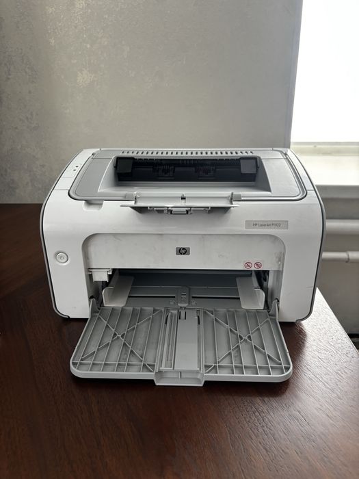 Принтер LaserJet P1102
