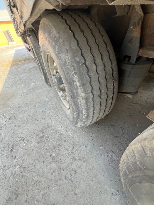 Prisep sotiladi 2003 yil universal konteynerovoz