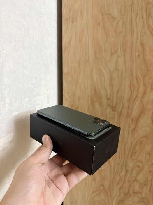 iPhone 11/Pro 64Gb - В идеальном состоянии