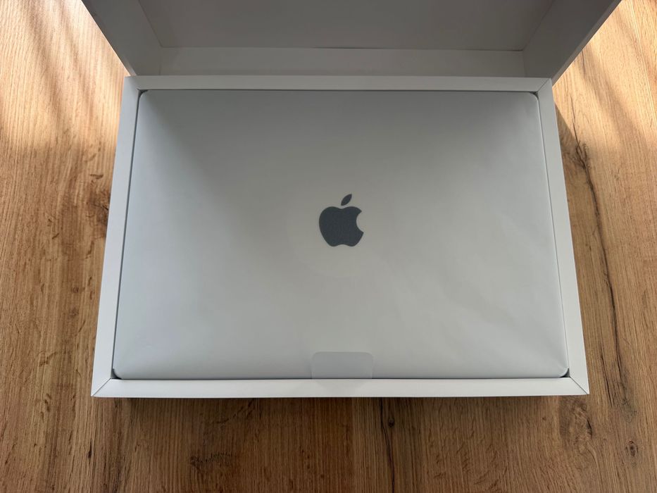 MacBook Pro 16" M2 PRO 12-Core CPU, 19-Core GPU, 32GB RAM, 1TB SSD