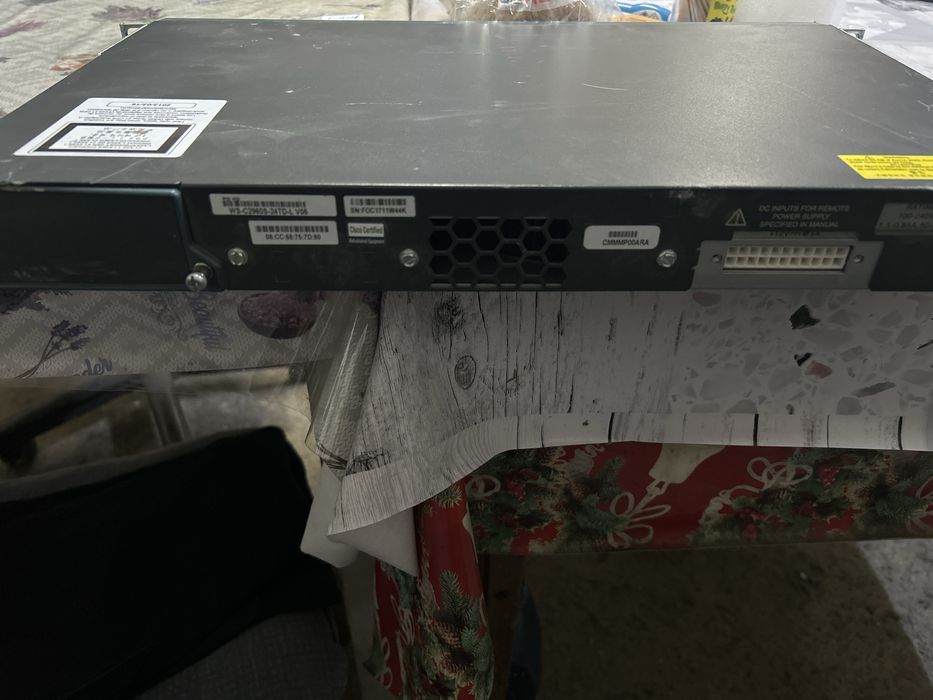 Vând SW.CORE WS-C2960S-24TD—L V05