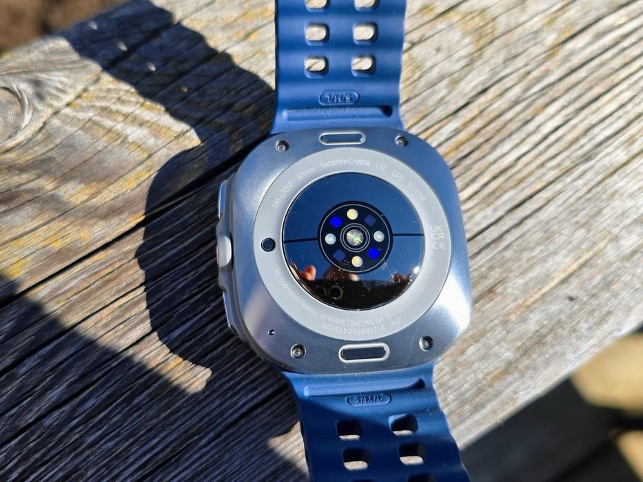 Galaxy watch ultra 2025 в идеале новые