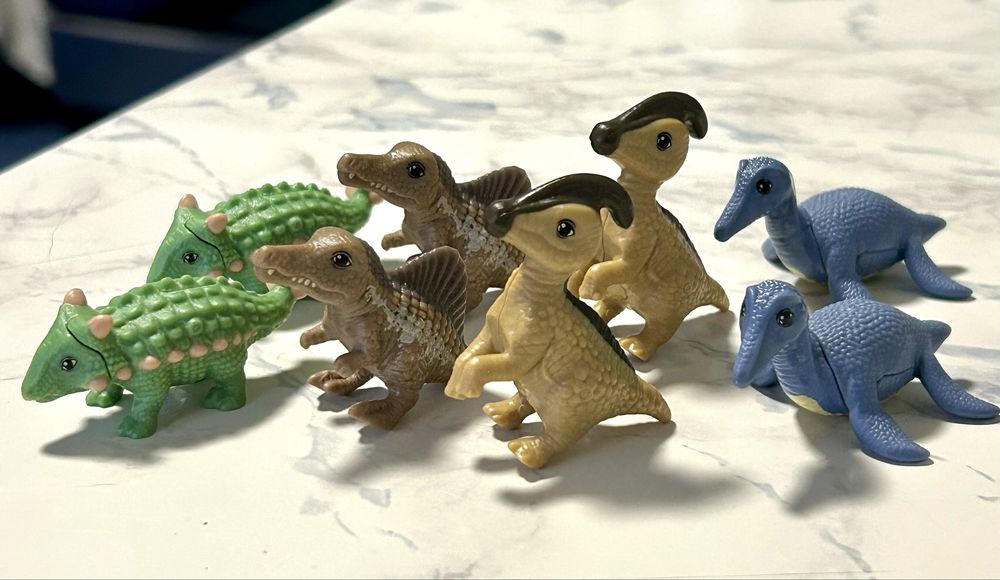 Играчки от яйца Kinder серия динозаври