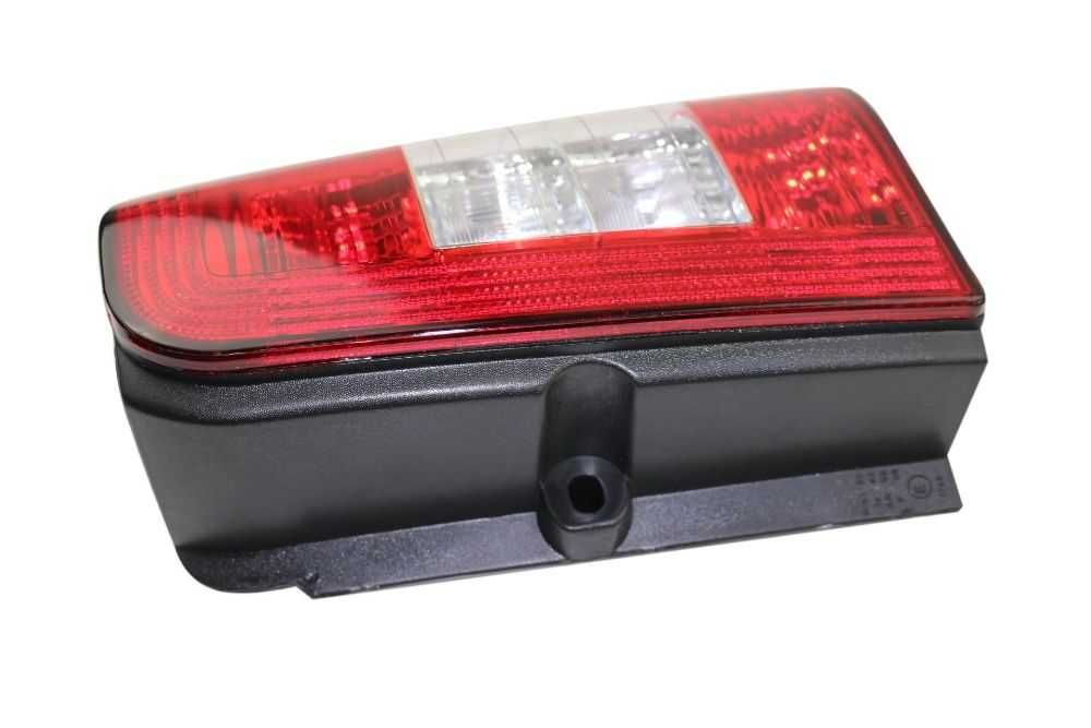 Задни светлини стоп Peugeot Partner Citroen Berlingo вертикална 05-08