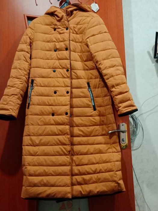 Продам верхнюю одежду