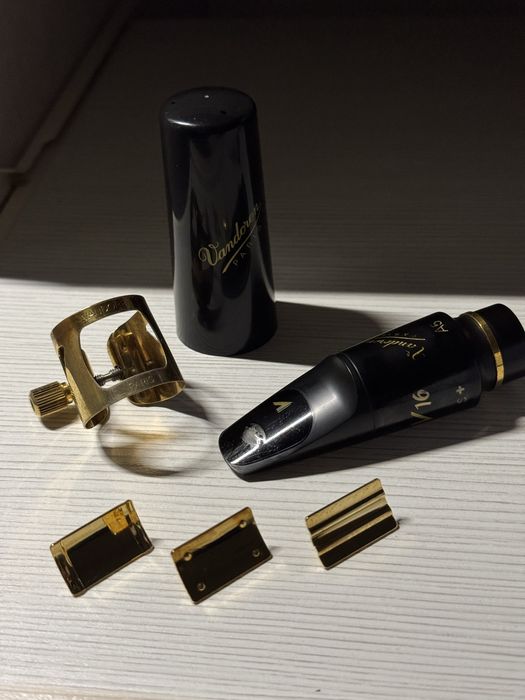 Muștiuc Vandoren V16 A5 S+ saxofon alto