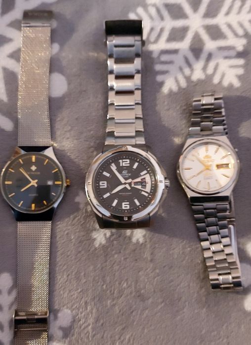 Продавам изгодно 3 японски часовника