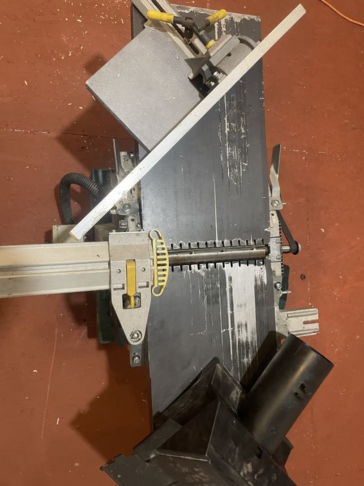 Abric/Masina de rindeluit Record power Pt260