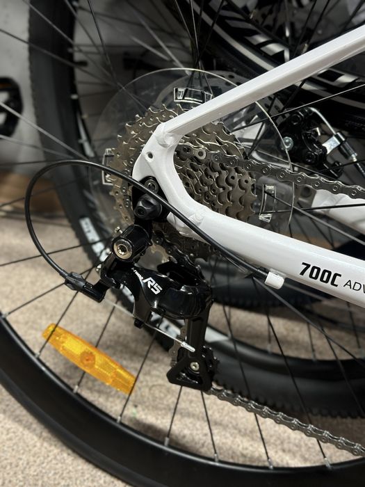 Новый шоссейный велосипед