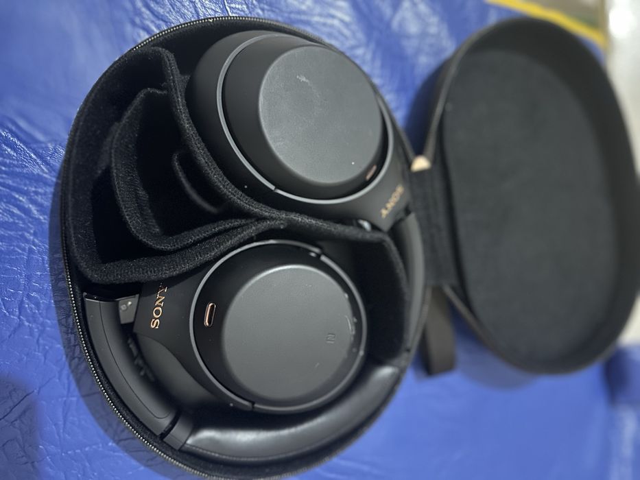 Наушники Sony WH-1000XM4