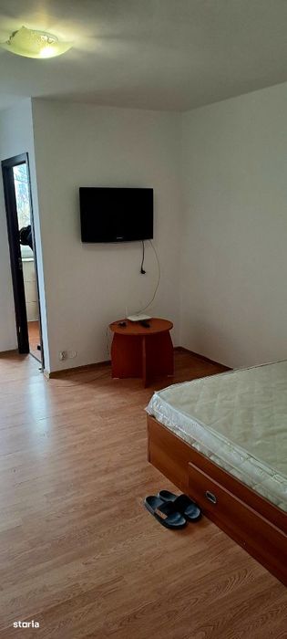 Garsonieră Brazdă,mobilată, îmbunătățită,utilată,etajul 4/10,2lifturi