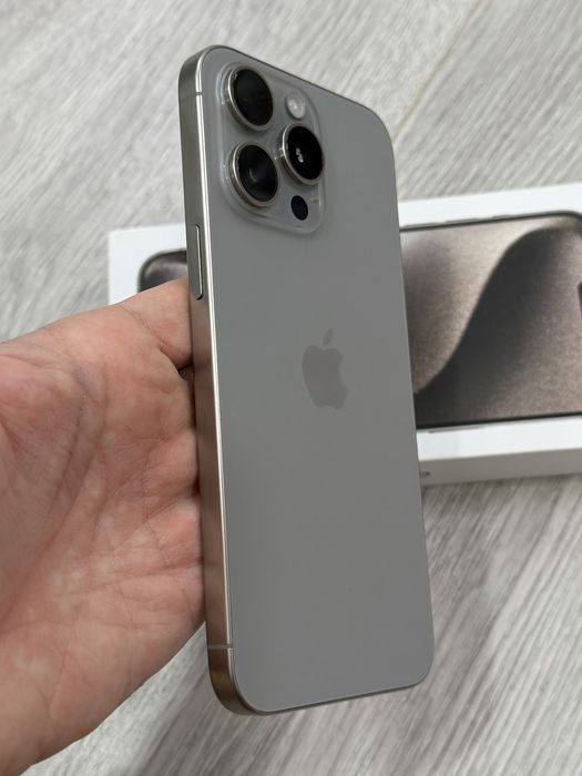 iPhone 15 Pro Max  256 GB  Natural Titanium