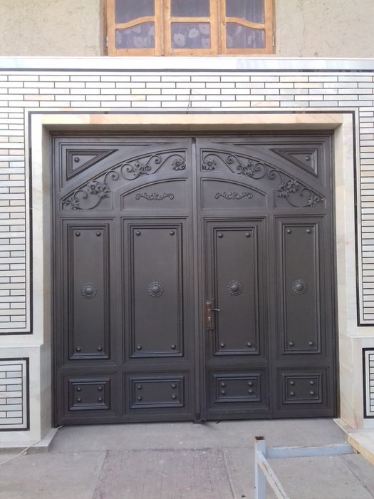 Покраска ворот и решёток