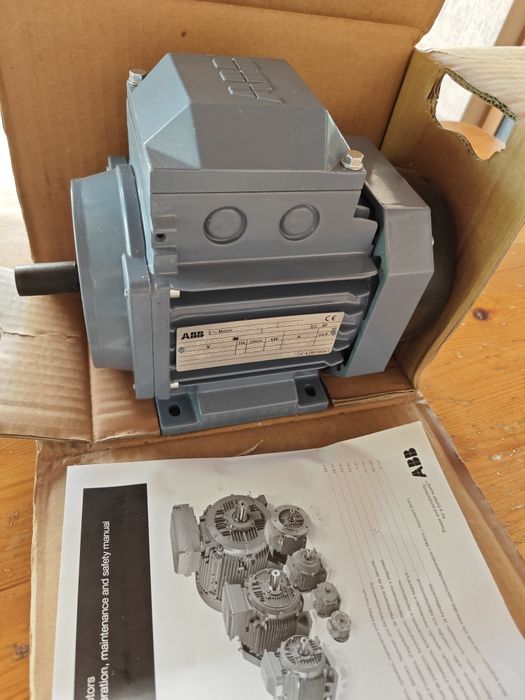Нов трифазен електромотор ABB M2AA071B-4