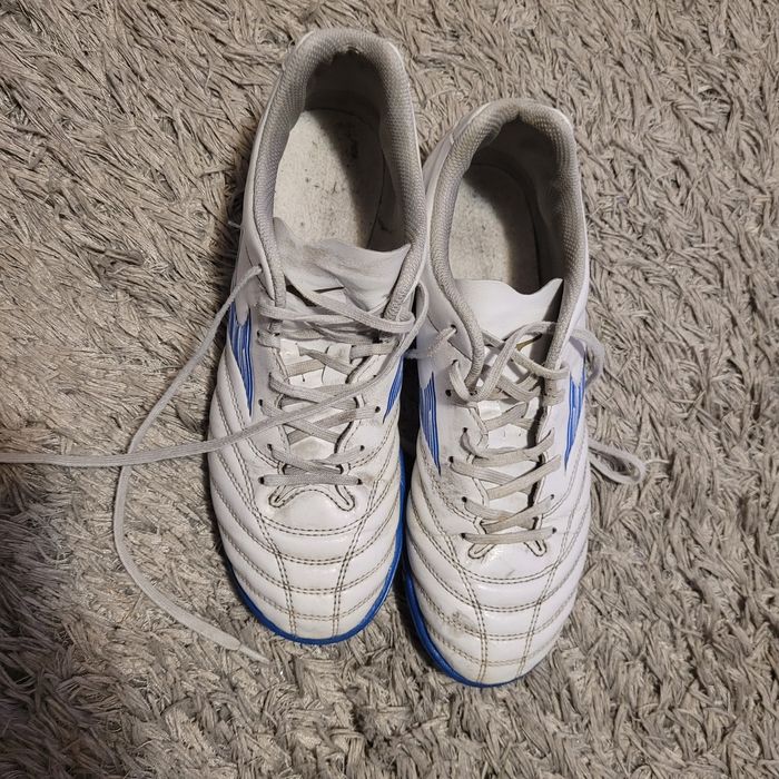 Футболни обувки Mizuno