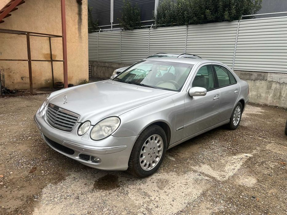 MERCEDES-BENZ E-Class 2005 — imagine 5
