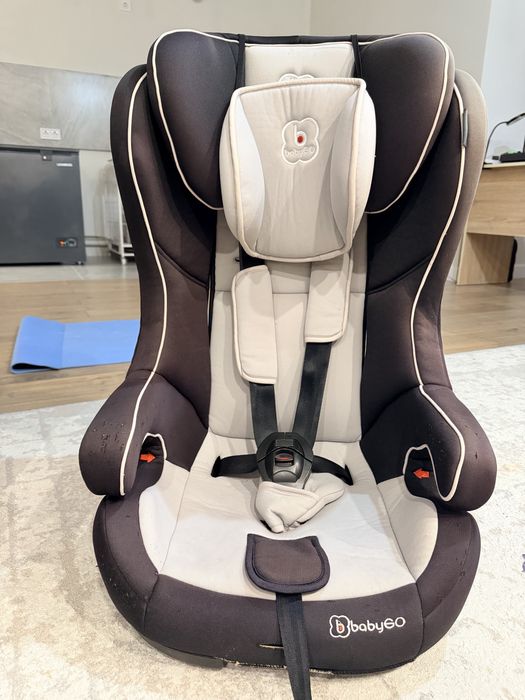 Детское кресло для автомобиля