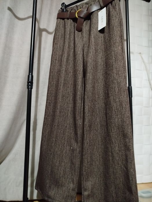 Панталони, къси панталони.кожена пола