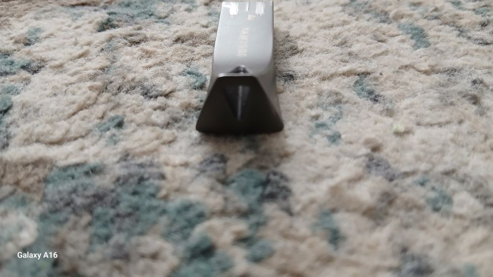 Vând usb Samsung 128 gb
