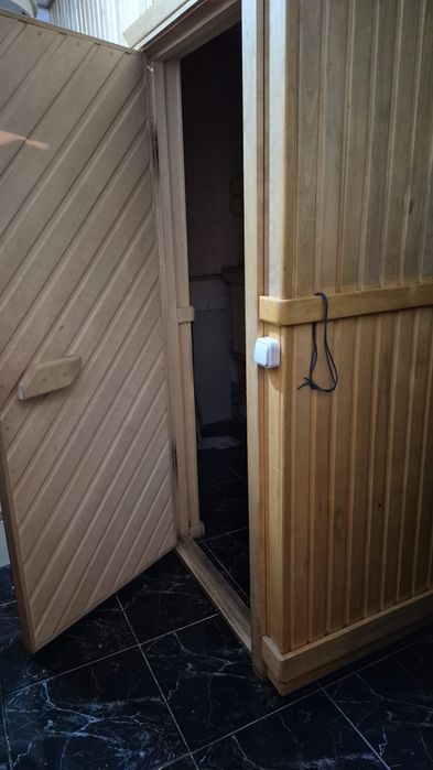 Продам мини сауну из дерева с электропечью Harvia