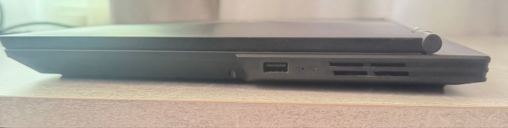 Laptop Gaming Lenovo - i5-9300H , GTX 1660ti , 16GB ram , 476GB ssd