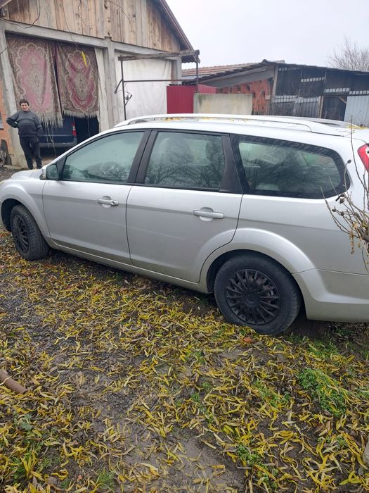 Vand Mașina  Ford focus NEFUNCTIONAL!