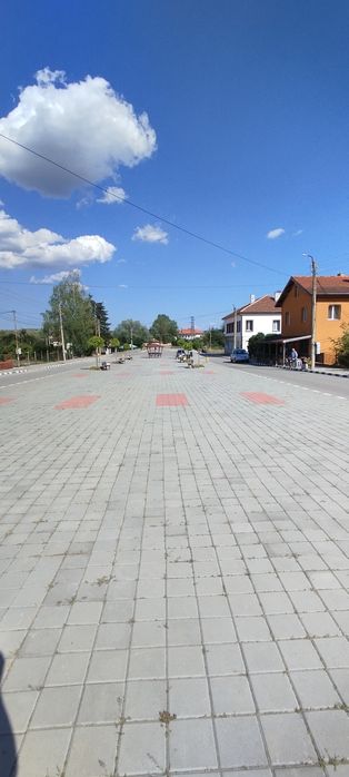 Къща, вила с парцел и втора постройка в с.Райово