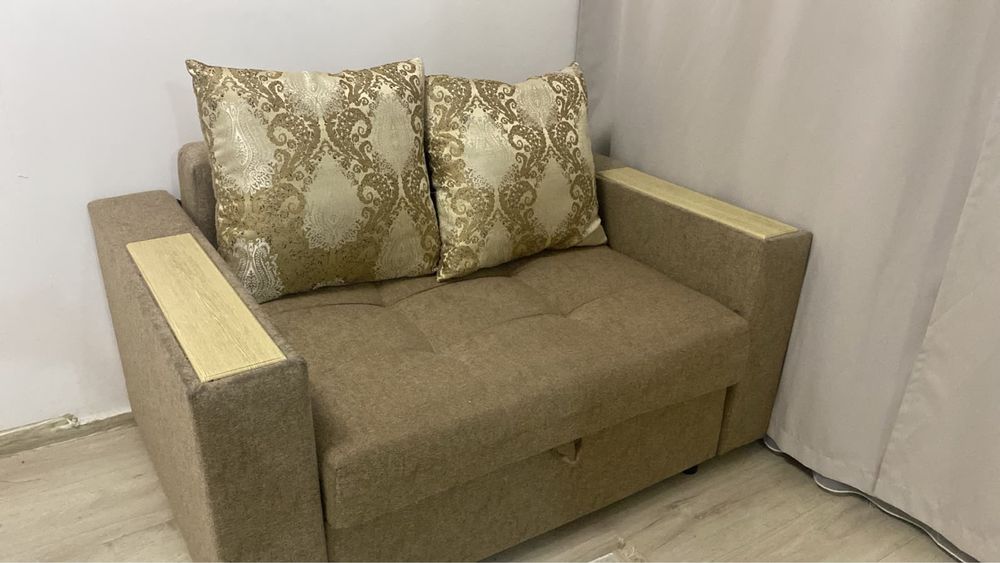Продам 2 дивана состояние хорошее