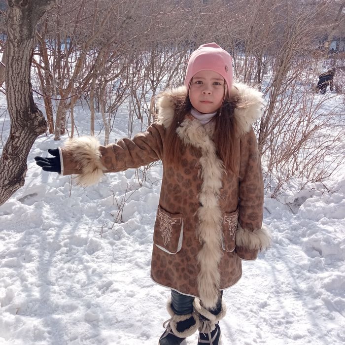 дубленка очень красивая классная!