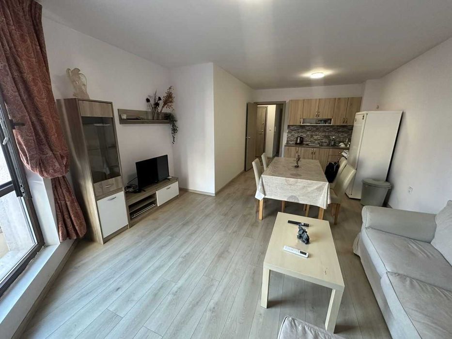 Дава се под наем Тристаен апартамент в Пловдив, Мараша - 95 кв.м за 650 € - Снимка #1