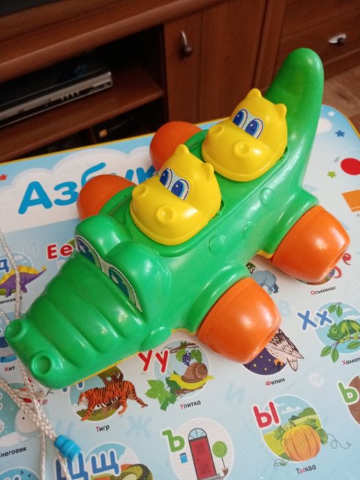 Игрушка каталка для малышей