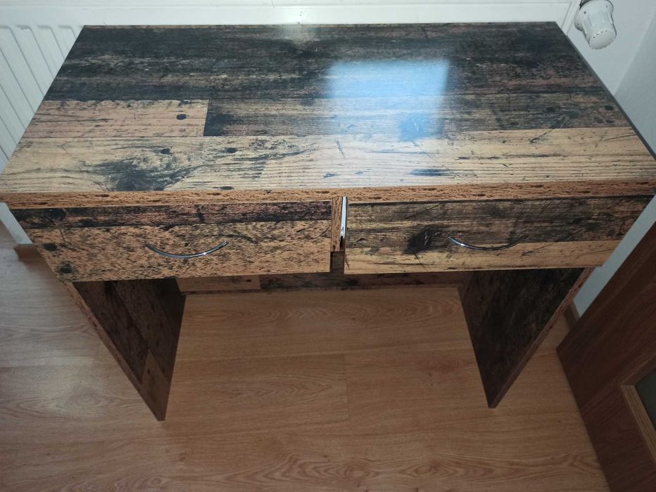 Masă de birou aspect lemn învechit