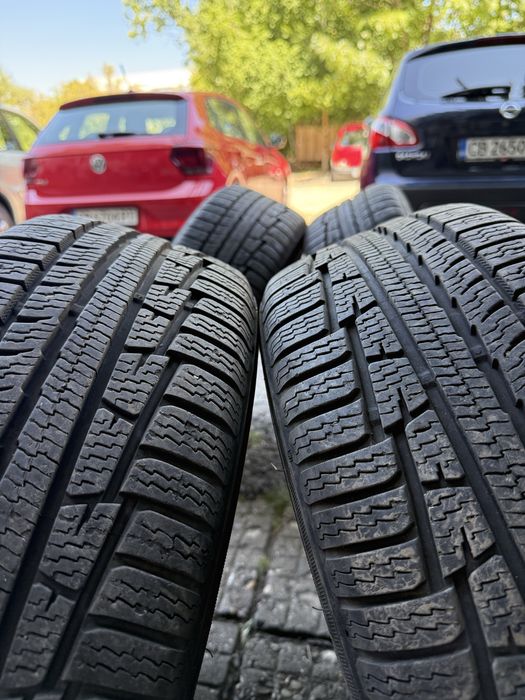 4бр Зимни Гуми с джанти 205/55/16 NOKIAN + 5бр тасове оригинални на Пежо