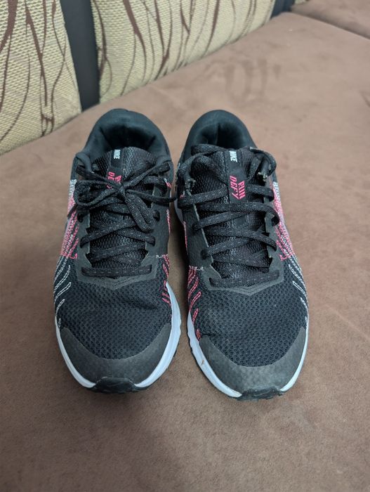 Обувки Nike 36 .5